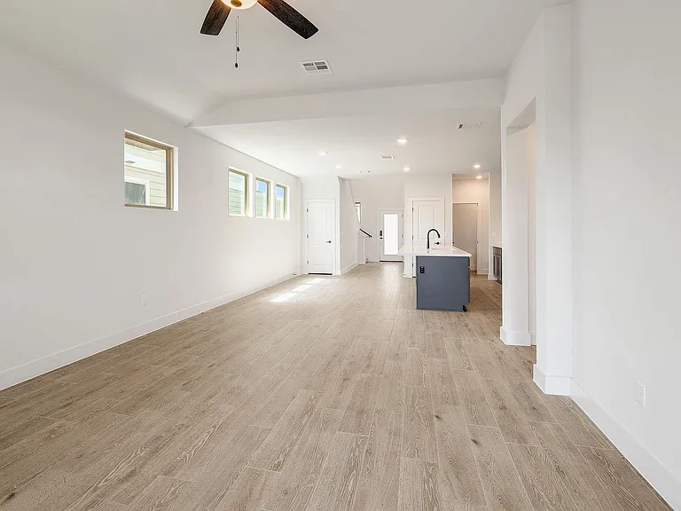 6111 Dumfries Ln — Photo 5