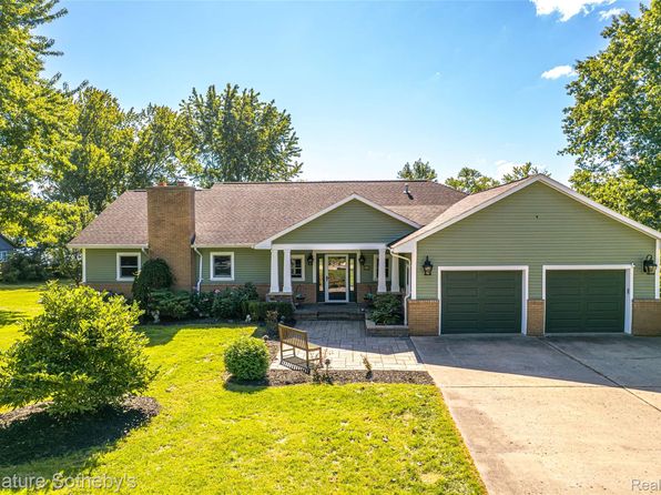 500 Lakeside Dr
