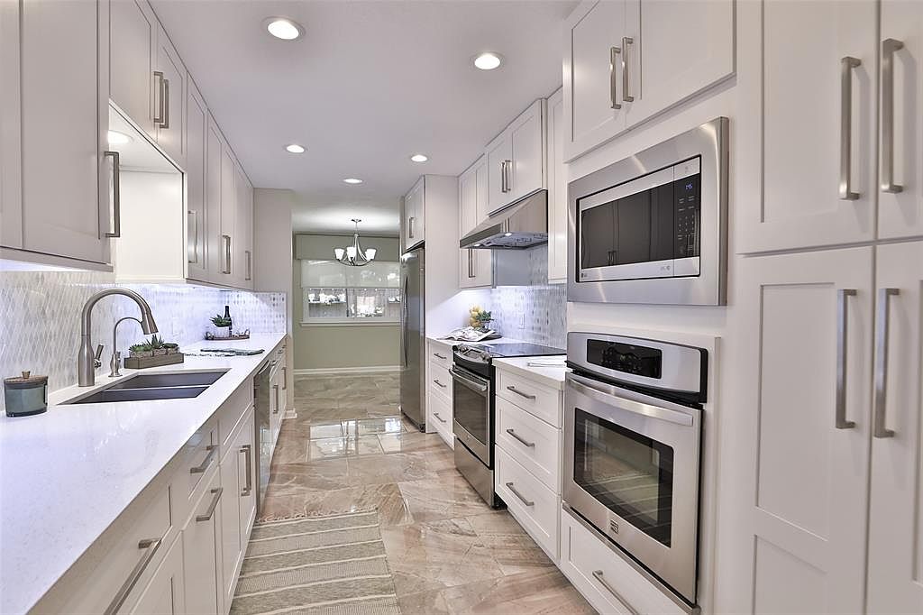 14006 Jupiter Hills Dr