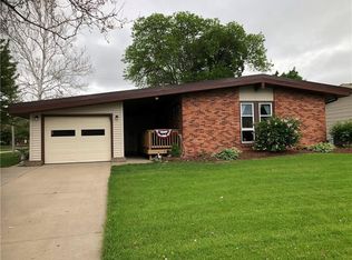 317 SE 8th St, Ankeny, IA 50021