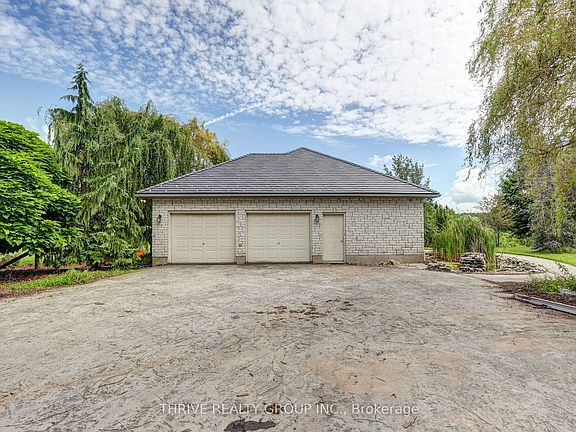 4th image of 21217 Thames Rd