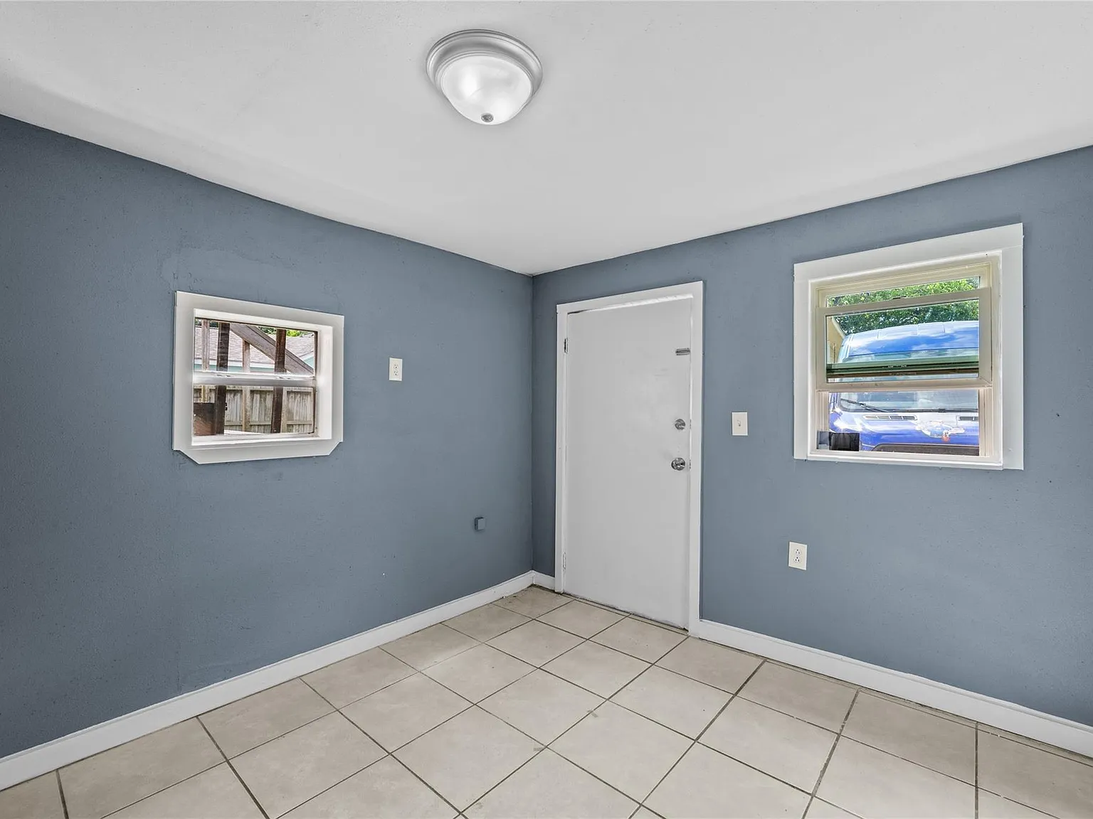1 bed, 1.0 bath, 600 sqft, $750 — Photo 2