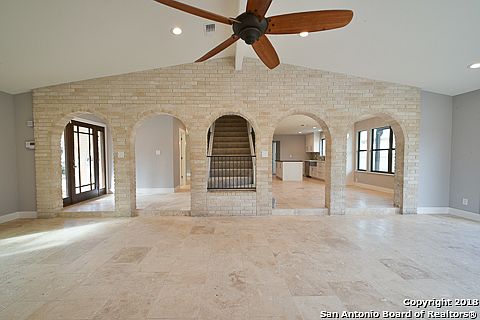4th image of 203 Mary Louise Dr