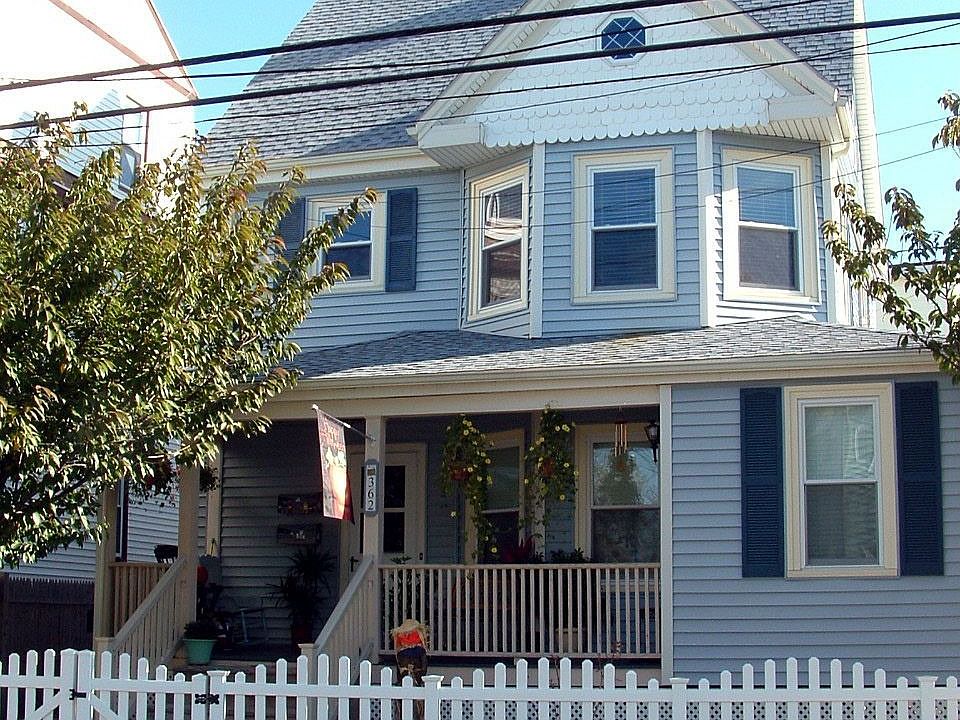 New Vinyl Fencing 2006