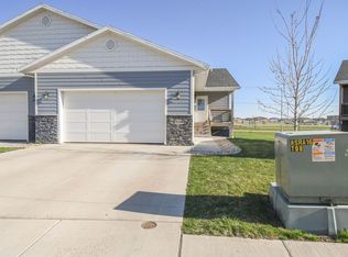 3501 S Outfield Cir, Sioux Falls, SD 57110