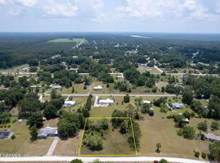 121 Roanoke Ave, Satsuma, FL 32189