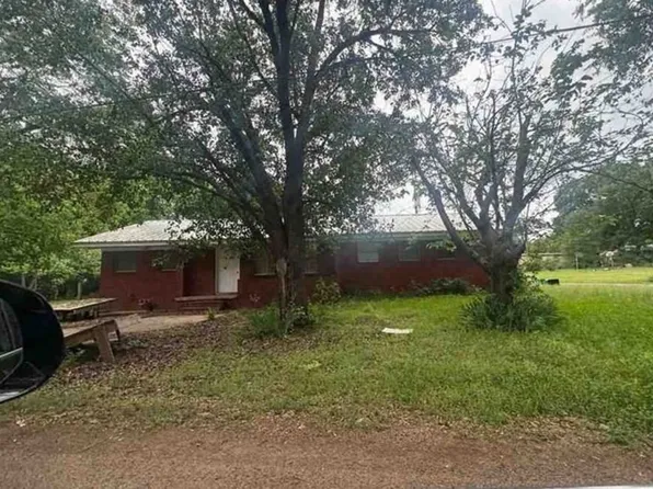 205 W Front St, Naples, TX 75568