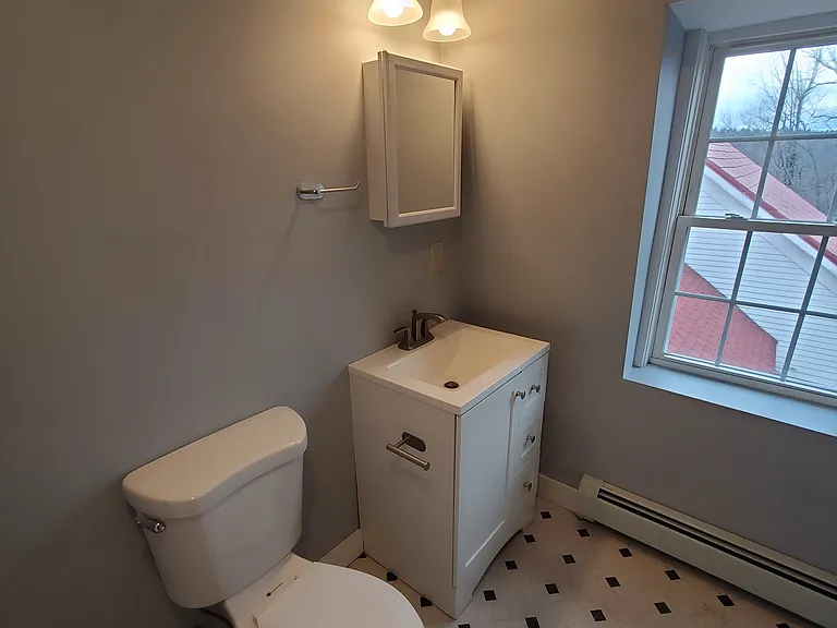 16 Princeton Rd — Photo 8