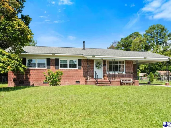 220 Lakeland Dr, Bennettsville, SC 29512