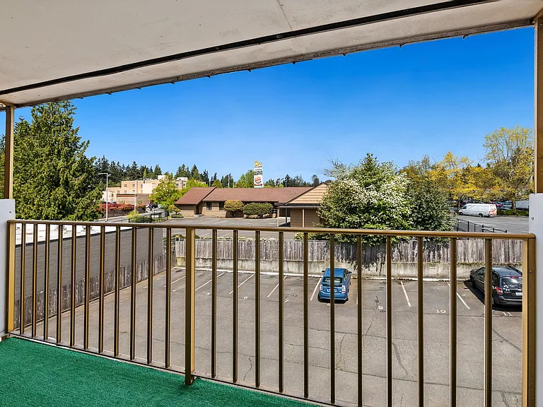 1520 NE 143rd St — Photo 30
