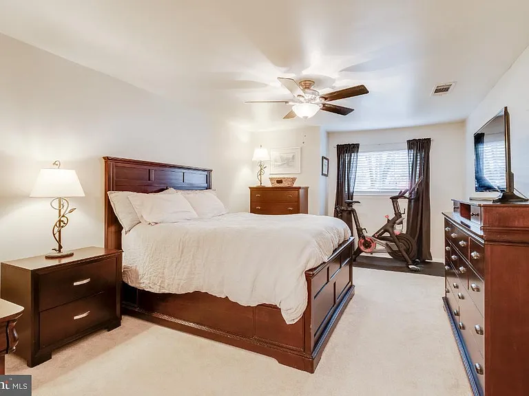 5818 Inman Park Cir #100 — Photo 30