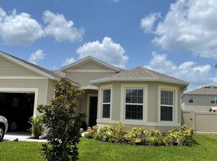 320 Winged Elm Dr, Debary, FL 32713