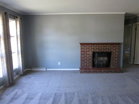 5th image of 1706 E Washington St