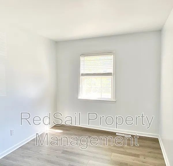 416 Hustings Ln #F — Photo 10