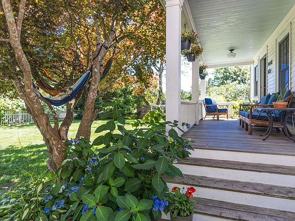 2nd image of 475 Sagamore Road