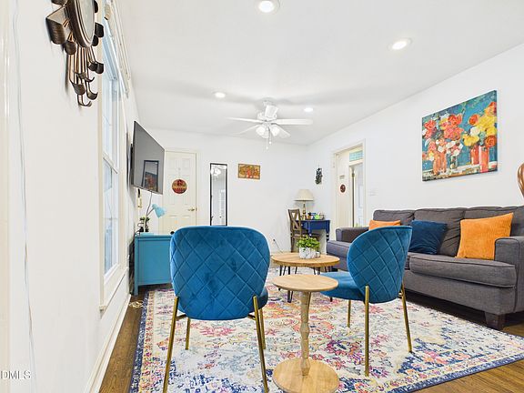 5th image of 2335 Venie St