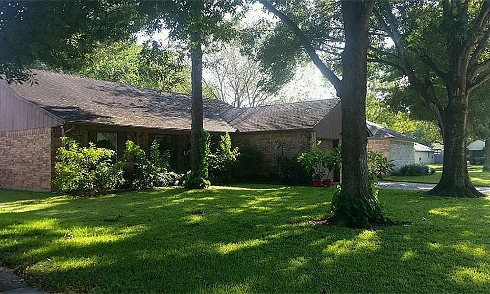1st image of 3003 Ferndale Dr