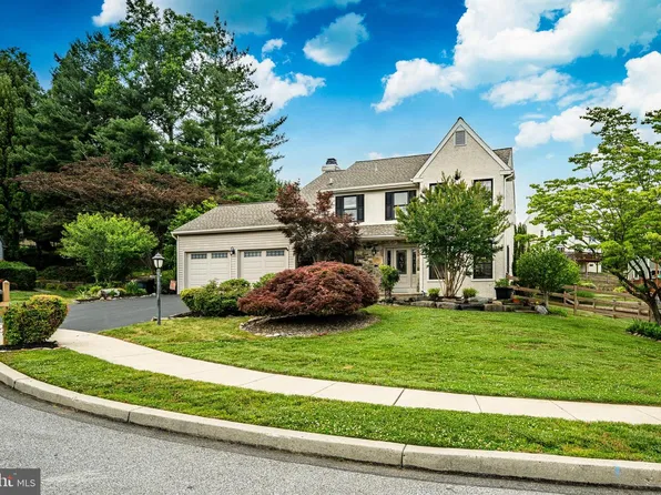 105 Grace Ln, Aston, PA 19014