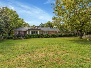 507 Oakwood Dr, Columbia, TN 38401
