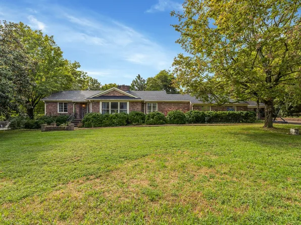 507 Oakwood Dr, Columbia, TN 38401