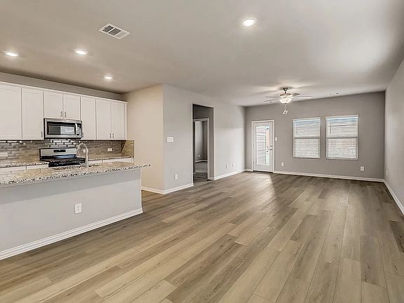 2nd image of 3907 Marble Falls Dr
