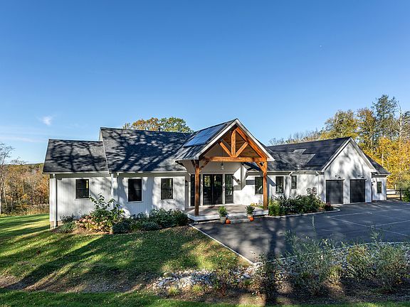 Paved driveway for convenience in all seasons