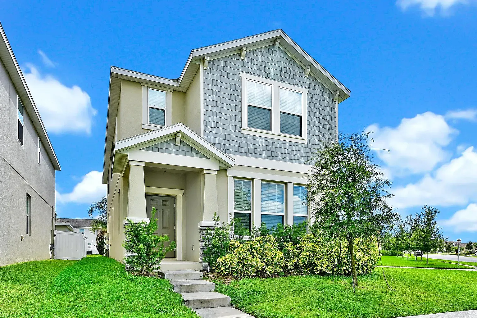 4 bed, 3.5 bath, 2541 sqft, $3,300 — Photo 2
