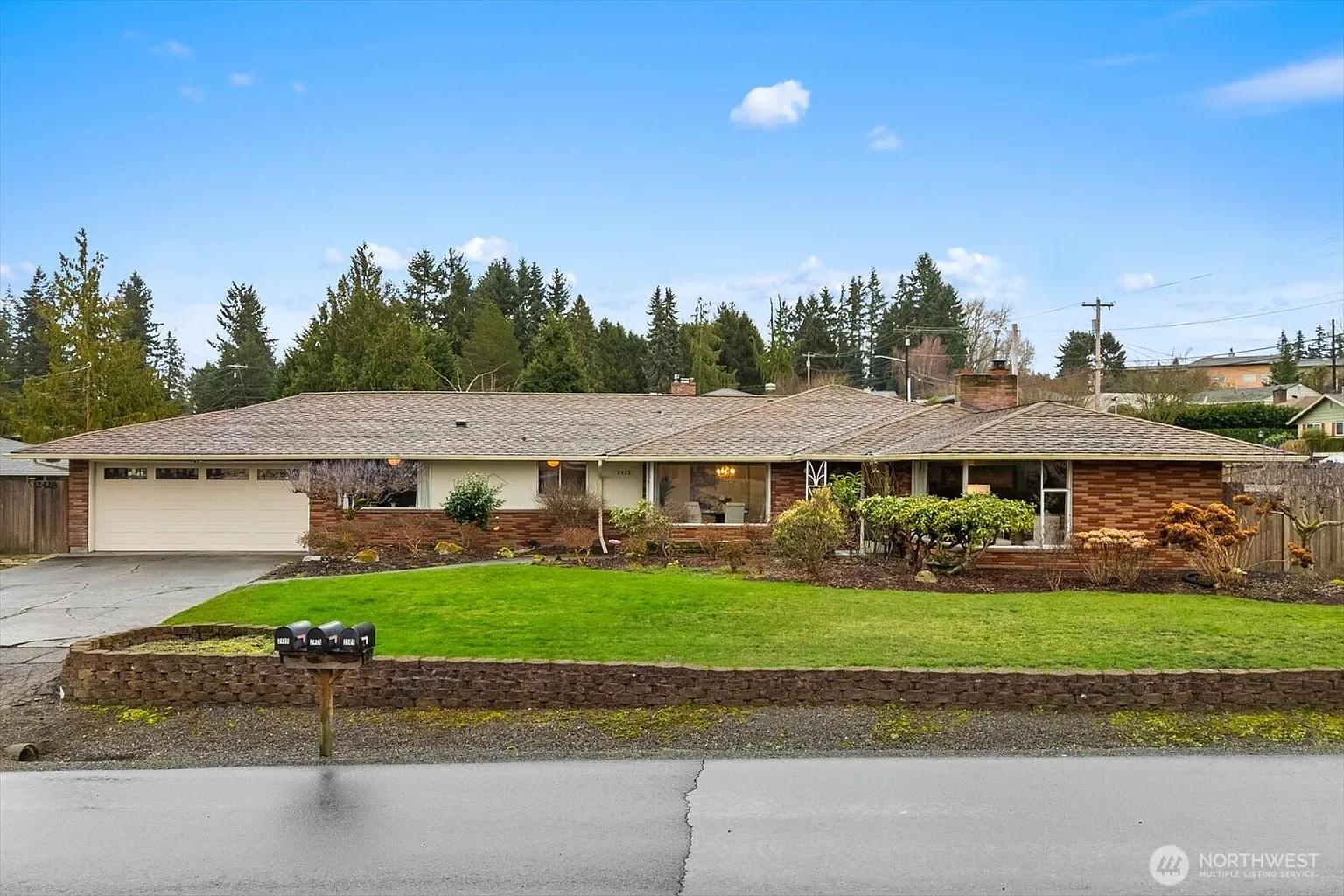 2428 Helena Lane photo 1
