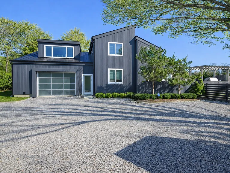 40 Library Ave — Photo 6