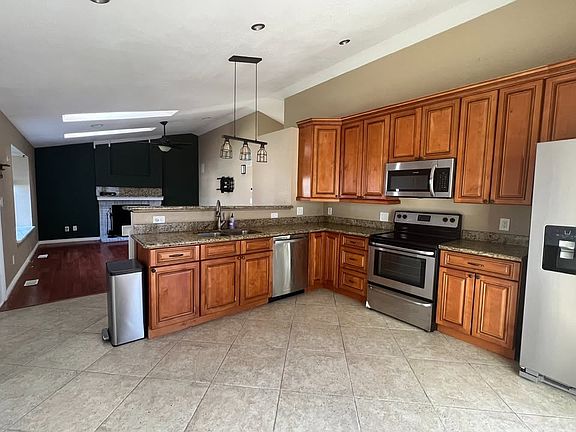 3rd image of 9498 W Nichols Dr