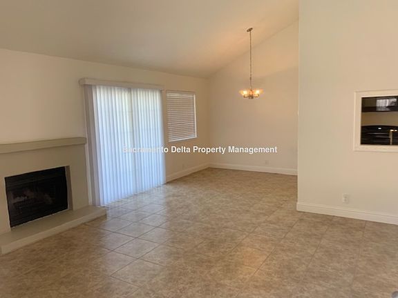 2nd image of 6323 Hillsdale Blvd