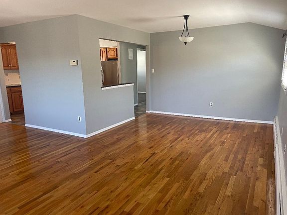 4th image of 155-0 Bridgeton St #2