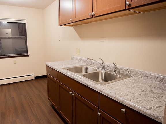 2nd image of 1086 York Ave #3
