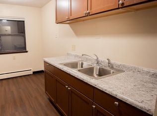 1086 York Ave #18, Saint Paul, MN 55106