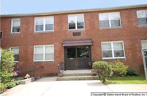 2nd image of 924 Armstrong Ave APT 1-2