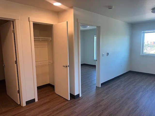 Nichols Court Apartments — Photo 45