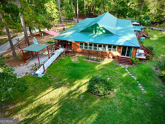 2nd image of 1135 Rigby Rd