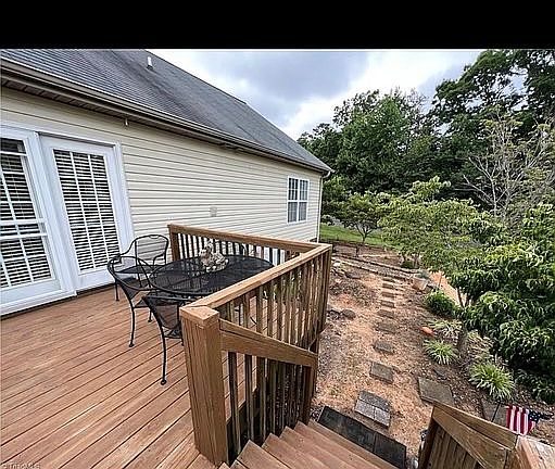 2nd image of 611 Spainhour Rd