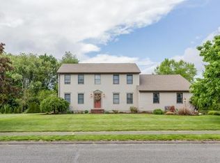 6 Pheasant Run, South Hadley, MA 01075