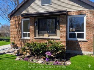 38 Adair St, Orillia, ON L3V 2X2