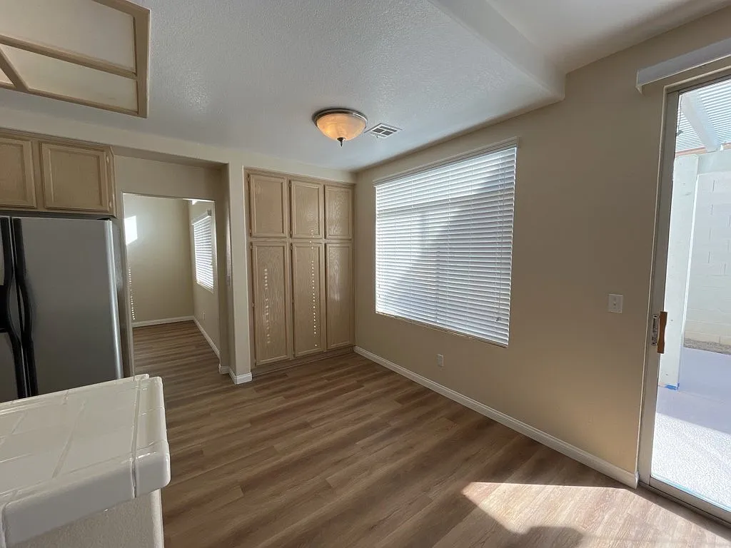4 bed, 3.0 bath, 2197 sqft, $2,495 — Photo 2
