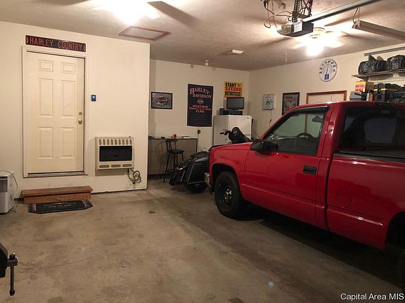 5th image of 211 Ramblewood Ln