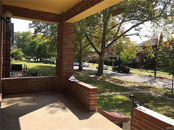 4th image of 3729 Dunnica Ave