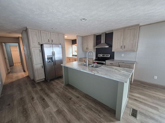 3rd image of 4300 Sunwest Ln