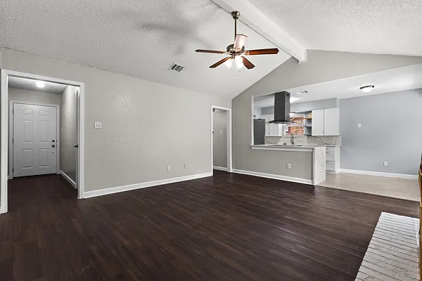 6613 Constitution Dr — Photo 3