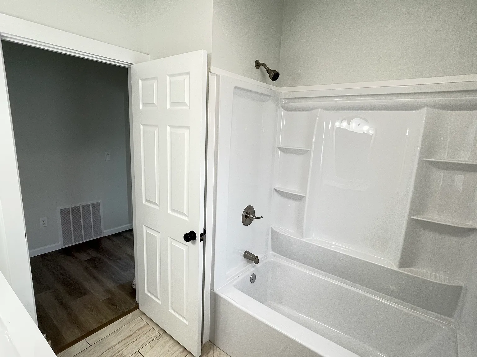 113 Lancaster St — Photo 4