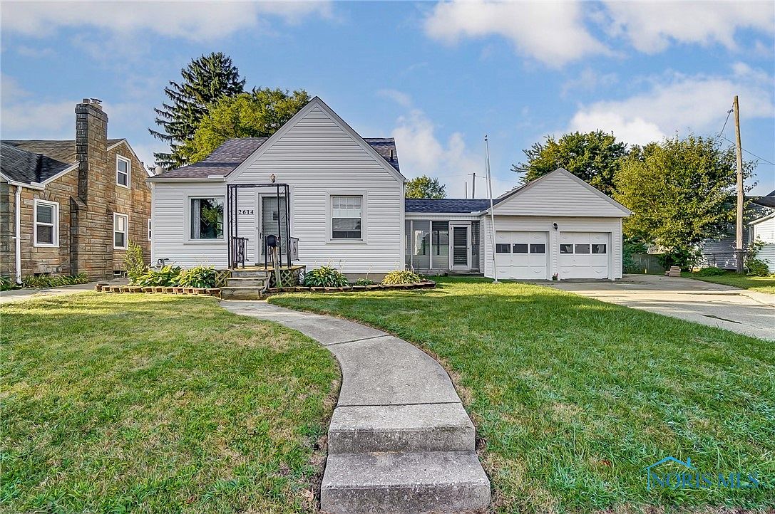 2614 118th St, Toledo, OH 43611 | Zillow