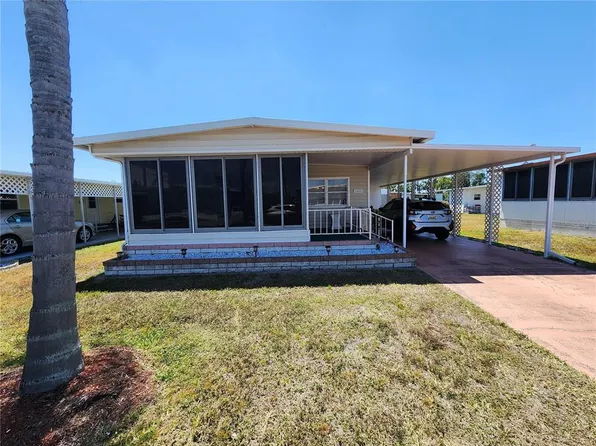 5408 Chateau Ln, Bradenton, FL 34207