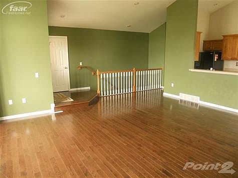 5th image of 996 King James Ct