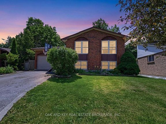 3rd image of 24 Harrow Ct